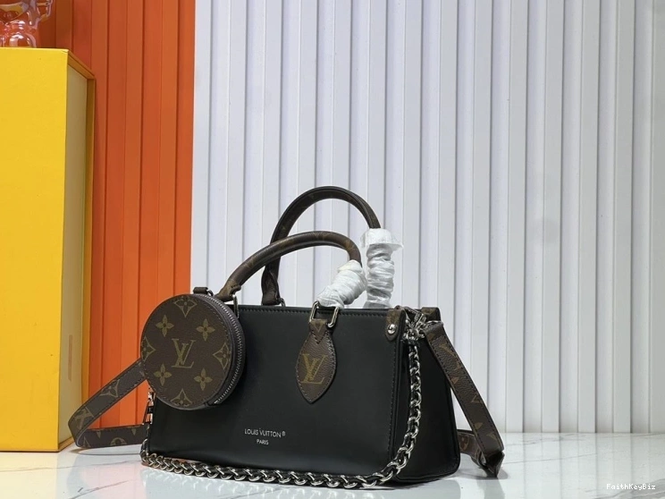 10615 Bags SportInspired LX Handle Top 0619